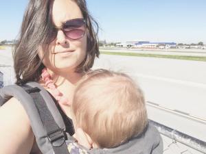 Talk about discrete! Jade of WeeKings nursing in a SSC. I can't even tell. 